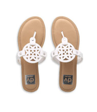 Load image into Gallery viewer, Girls Dolce Vita Candle sandal - White (SZ 5)