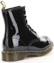 Load image into Gallery viewer, GIRLS' DR. MARTENS PATENT LAMPER BOOTS (SZ 5)