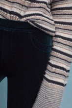 Cargar imagen en el visor de la galería, Anthropologie Sanctuary Velvet Legging (SZ M)