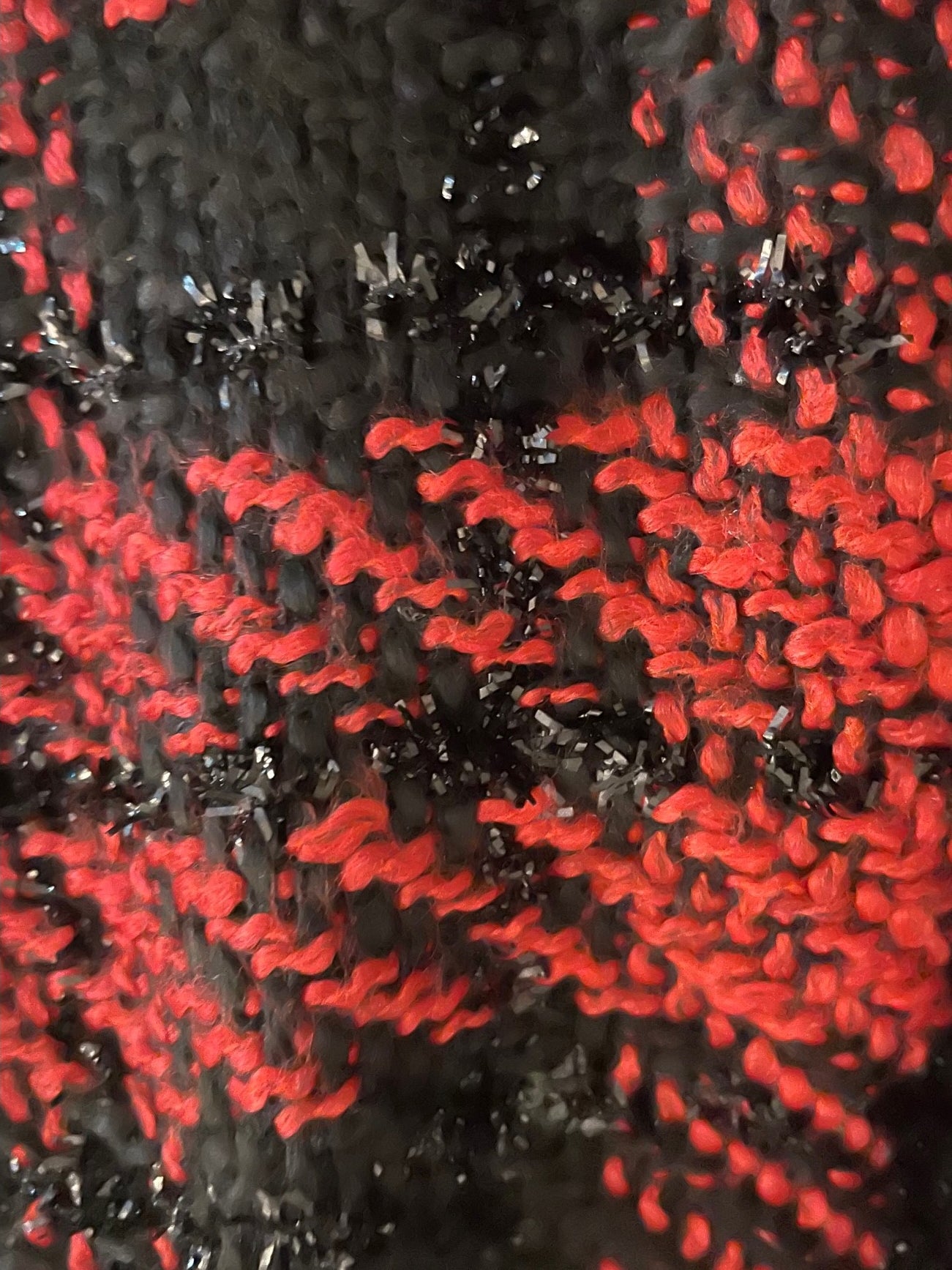 BLACK/RED HOLIDAY SKIRT W/TULLE (SZ 4)