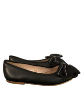Load image into Gallery viewer, ZARA BOW FLATS (SZ 7)
