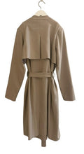 Cargar imagen en el visor de la galería, REHAB LAB CLASSIC BELTED TRENCH COAT (SZ M)

