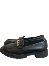 Load image into Gallery viewer, GAP KIDS LOAFERS (SZ 4)
