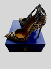 Load image into Gallery viewer, AQUAZZURA FOREVER MARILYN CHEETAH PRINT HEELS (SZ 40)
