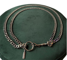 Cargar imagen en el visor de la galería, Authentic Dolce&amp;Gabbana Metal Lady Belt
