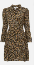 Cargar imagen en el visor de la galería, Derek Lam Floral Cascade Bell Sleeve Silk Dress (SZ 10)

