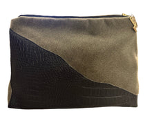 Load image into Gallery viewer, Nefertiti Luxe Makeup Bag/Cutch
