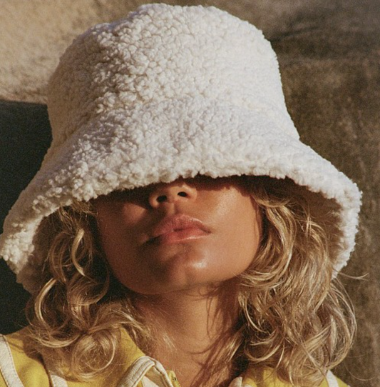 LACK OF COLOR TEDDY BUCKET HAT (M\L)