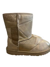 Load image into Gallery viewer, UGG SHORT PATCHWORK GOLD BOOT (SZ 3)

