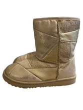 Load image into Gallery viewer, UGG SHORT PATCHWORK GOLD BOOT (SZ 3)
