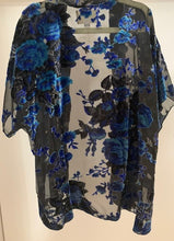 Load image into Gallery viewer, WILD&amp;WHIMSY BLUE KIMONO SZ-M (4-5)
