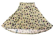 Load image into Gallery viewer, LULAROE AZZURE SKIRT (SZ 6)
