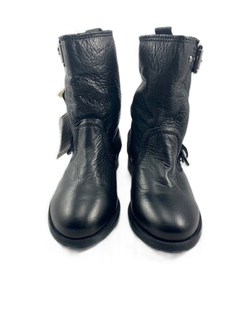 NWT ZARA LEATHER MOTO BOOTS (SZ 9)
