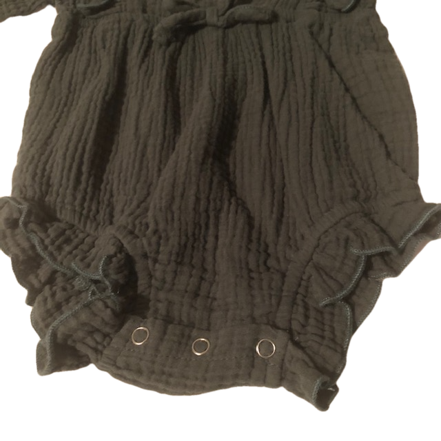 YOUNGER TREE GREEN LINEN RUFFLE ONESIE (SZ 3T)