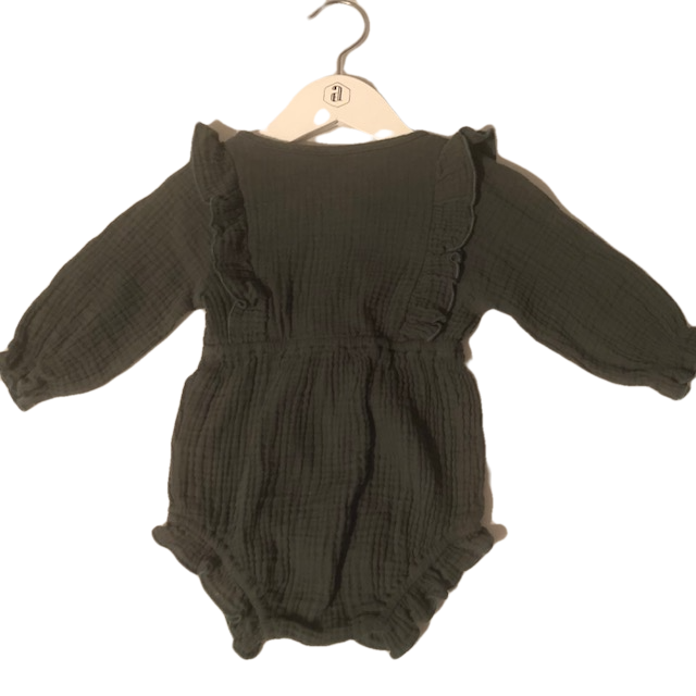 YOUNGER TREE GREEN LINEN RUFFLE ONESIE (SZ 3T)