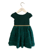 Load image into Gallery viewer, YOUNGLAND GREEN SPARKLE HOLIDAY DRESS (SZ 4)
