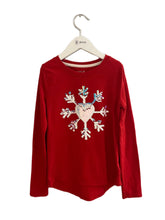 Cargar imagen en el visor de la galería, CAT&amp;JACK SPARKLE SNOW FLAKE SHIRT (SZ 7/8)
