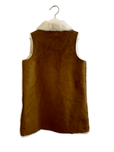 Load image into Gallery viewer, PPLACLOTHING CAMBRIA VEST (SZ 7/8)
