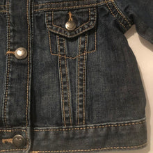 Cargar imagen en el visor de la galería, CHILDREN&#39;S PLACE DENIM JACKET (9-12M)
