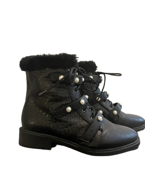 GIRLS' VINCE CAMUTO BOOT (SZ 3)