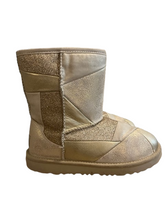 Load image into Gallery viewer, UGG SHORT PATCHWORK GOLD BOOT (SZ 3)
